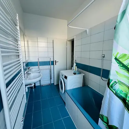 Rebuli - One - Zentral In 3 *